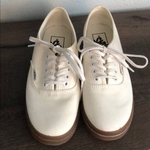 White Vans Lo Pro shoes
